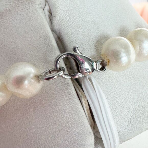 Freshwater Pearl Necklace 17” Classic Minimalist Classy Bridal Wedding - Picture 8 of 9